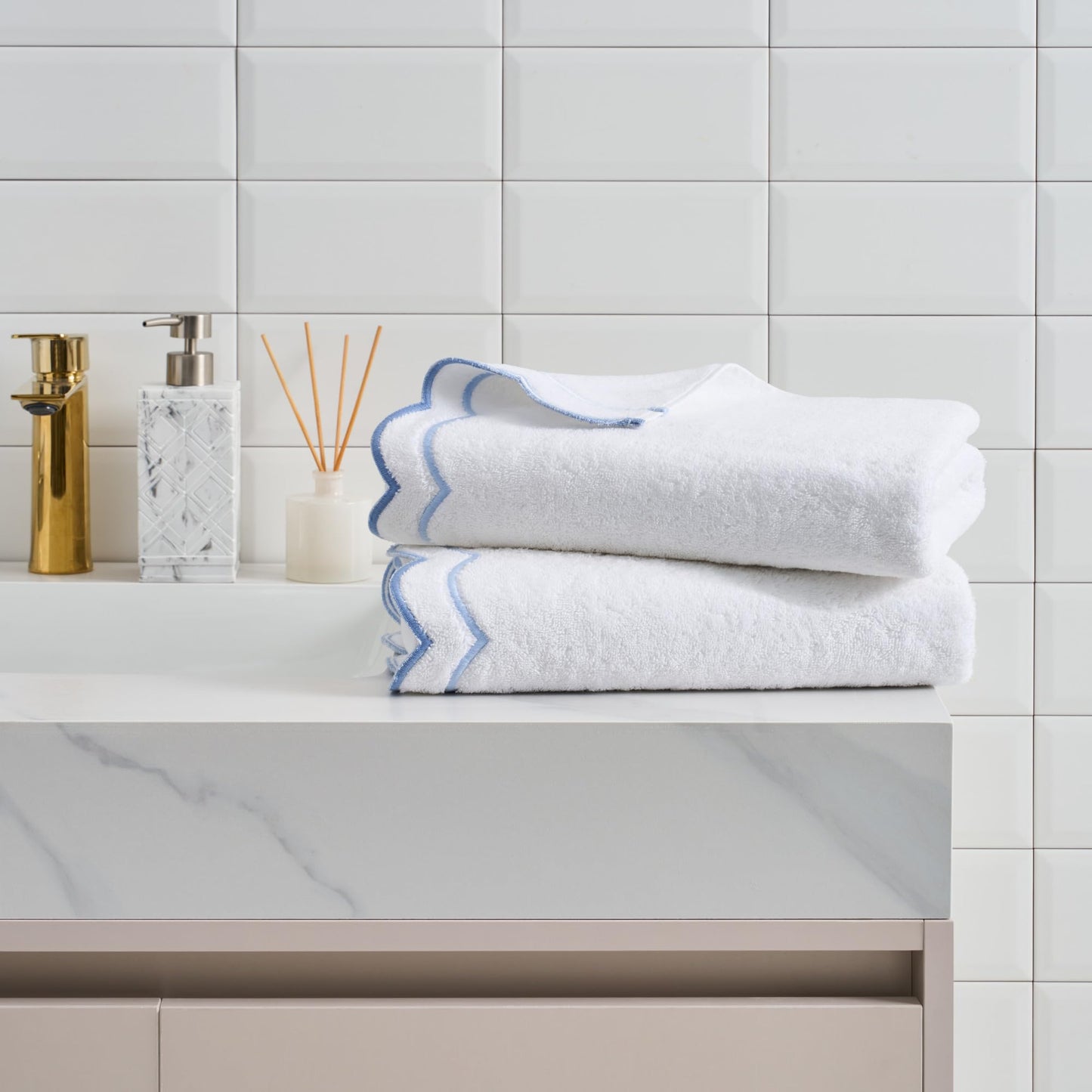 Peri Home 100% Cotton Hand Towel for Bathroom, Embroidered, Soft & Absorbent, 500 GSM, 1 Piece, 16" x 27", White with Blue Scallop