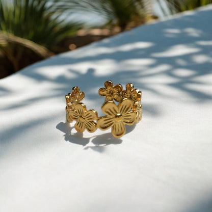 Daisy Adjustable Ring